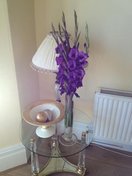 Number27Harrogate Bed & Breakfast Екстериор снимка